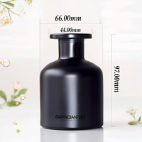 Flacons d'aromathérapie en verre noir mat avec bâton de roseau blanc et noir 50/100/150/250ml en stock