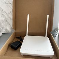 Modem Fiber Optik F670L XPON ONU ONT 4GE 2USB 1TEL Dual Band 2.4G 5G WiFi 12V 1A FTTH GPON EPON