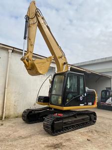 Excavatrice sur chenilles REER 313D de 13 tonnes avec godet de terrassement et composant moteur essentiel - Product Image 4