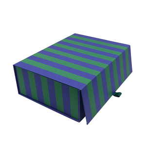 Caja de regalo de concha de libro artesanal de estampado en caliente diseño UV <span class=keywords><strong>local</strong></span> caja magnética deflectora verde con LOGOTIPO personalizado - Product Image 6