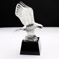 Usine conception personnalisée unique animal statue aigle forme meubles bureau décoration haute qualité sculptures en cristal