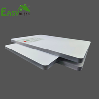 1220x2440mm Feuille de mousse sans PVC rigide blanche Feuille de plastique flexible pour la publicité Taille personnalisée