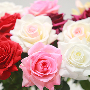 Arreglo de Flores Artificiales de Rosas Grandes de Seda Hechas a Mano, Tacto Humectante, para Bodas, Graduaciones, Día de la Madre, Fotografía en Casa - Product Image 4