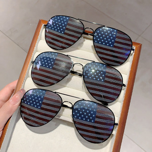 2605 Nuevas Gafas de Sol Ovaladas con Diseño de Bandera Estadounidense, Gafas de Metal con Orificios para Lentes, para Fiestas y Eventos - Product Image 4