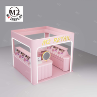 Présentoir M2 Kiosque de centre commercial rose moderne Kiosque de cosmétiques Design de magasin de soins de la peau Magasin de maquillage Kiosque d'ongles Présentoir de cosmétiques