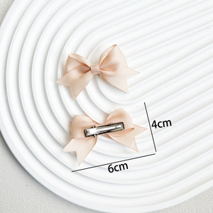 Barrettes à cheveux en forme de col de cygne avec nœud couleur bonbon de 6 cm pour femmes - Product Image 2