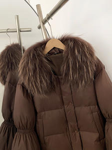 OUDINA Nieuwe Mode Korte Witte Eendenveren Dikke Warme Lantaarnmouw Vosbont Jassen Dames Donsjas - Product Image 6