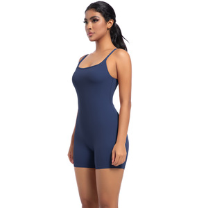 Body de yoga sin costuras y transpirable para mujer, con espalda descubierta y diseño acanalado hasta los muslos, ideal para usar bajo blazers y abrigos. - Product Image 4