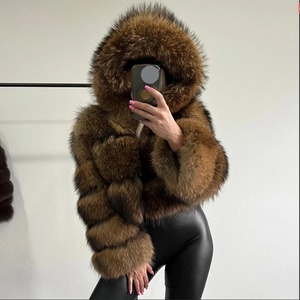 <span class=keywords><strong>Manteau</strong></span> moelleux d'usine pour femmes hiver chaud <span class=keywords><strong>grande</strong></span> <span class=keywords><strong>taille</strong></span> <span class=keywords><strong>manteau</strong></span> court veste avec capuche mode extérieur Style court <span class=keywords><strong>manteau</strong></span> en fausse fourrure - Product Image 4