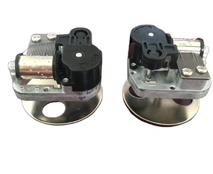 <span class=keywords><strong>Meccanismo</strong></span> a scatola musicale Melody personalizzato con albero centrale rotante - Product Image 2