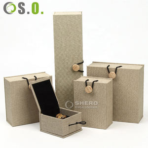 Caja de Joyería de Papel de Lino Shero, Lujosa, Premium, de Alta Gama, con Botón de Madera, Color y Tamaño Personalizables, para Guardar Anillos, Pulseras y Collares - Product Image 1