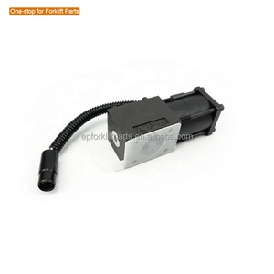 Heli <span class=keywords><strong>TCM</strong></span> 2-<span class=keywords><strong>3t</strong></span> Piezas de repuesto para montacargas Válvula de transmisión 12V 100% Piezas nuevas para montacargas Conjunto de válvula solenoide - Product Image 2