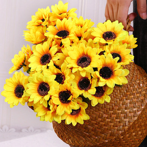 <b>Artificial</b> Sunflower <b>Bouquet</b> 7 Pieces High Simulation Plastic Silk Flowers For Home Wedding Decorations - Product Image 4