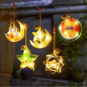 2025 nouveau Eid Mubarak décoration lumière LED étoile lune pendentif <span class=keywords><strong>château</strong></span> en forme de lumières suspendues - Product Image 1