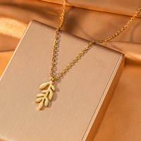 Collier en acier inoxydable 316L plaqué or 18 carats avec pendentif feuille et branche d'olivier pour femme, bijoux naturels, prêt à être expédié (RTS)