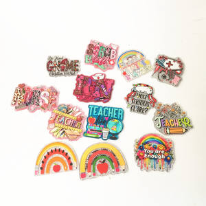 Accessoires infirmiers en acrylique, cœur rouge en acrylique, badge rétractable rose Scrub Life utérus seringue, journée des infirmières, <span class=keywords><strong>ambulance</strong></span>, porte-badge sans attache - Product Image 4