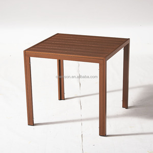 Chaise de <span class=keywords><strong>bistrot</strong></span> en rotin tressé de style <span class=keywords><strong>vintage</strong></span> et <span class=keywords><strong>table</strong></span> en aluminium utilisées dans les restaurants - Product Image 5