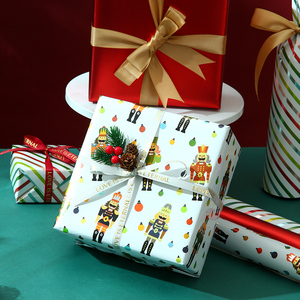 Nuevo embalaje de papel de regalo de rayas de Navidad 43*300 cm embalaje de papel metálico embalaje de papel de regalo - Product Image 4