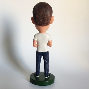 Muñecos Personalizados de Hombre Guapo, Muñecos de Resina de Estrellas Famosas, Regalos de Recuerdo - Product Image 5