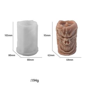 Stampo a forma di candela cilindrica profumata decorativa di Halloween Halloween dial Devil King Style Angel a grandezza naturale - Product Image 4