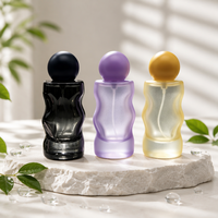 Flacon de parfum portable Posee Beauty PB-S109 50ml en verre transparent irrégulier avec tête de pompe or/argent et boîte en carton scellée