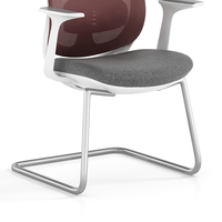 Base incurvée en acier inoxydable Support dorsal en maille Chaise de bureau de formation de luxe de haute qualité Étudier la chaise de conférence de bureau