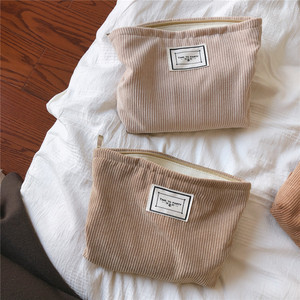 Túi Trang Điểm Vải Nhung Mềm Cho Nữ Túi Đựng Mỹ Phẩm Gối Du Lịch Có Khóa Kéo Màu Trơn - Product Image 2