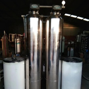 Système commercial d'eau adoucie par échange d'ions avec un débit de 1 tonne/heure et réservoir de sel de 70 <span class=keywords><strong>litres</strong></span> avec résine de qualité alimentaire - Product Image 2