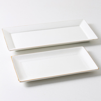 Assiettes Modernes en Porcelaine Fine Blanches avec Bordure Dorée, Écologiques et Personnalisables pour la Restauration (Vente en Gros)