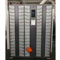 Bornes de recharge intelligentes pour téléphones mobiles (câbles de recharge 3-en-1), systèmes en libre-service acceptant les paiements par carte de crédit et en espèces