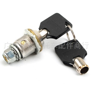 กลอนล็อคกล่องท้ายมอเตอร์ไซค์ Moshark  แบบลูกบิด  วัสดุโลหะผสมสังกะสี  สำหรับรุ่นปี 1993-2013 แบบเก่า - Product Image 2