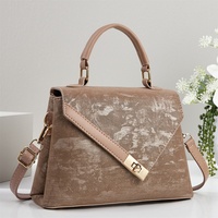 Sac à main bandoulière simple et haut de gamme pour femme, nouvelle collection 2026, tendance urbaine, à rayures verticales carrées, avec fermeture à cadenas