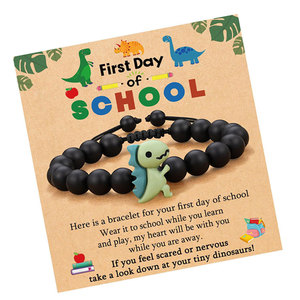 Grazioso braccialetto di ciondolo dinosauro in resina per bambini regolabile in pietra smerigliata nera con perline primo giorno di scuola braccialetti regali per ragazze ragazzi - Product Image 1