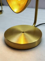 Fabricant OEM/ODM, lampe de table LED créative en forme de larme, à intensité variable, taille et couleur personnalisables, lampe de bureau en métal, garantie de 2 ans