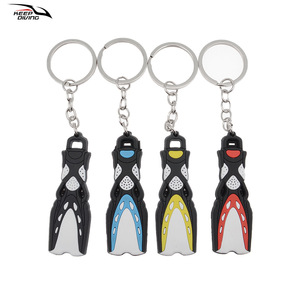 พวงกุญแจรูปครีบดำน้ำซิลิโคน Keep Diving รุ่น 3D พร้อมห่วงสแตนเลส PS-033 - Product Image 1