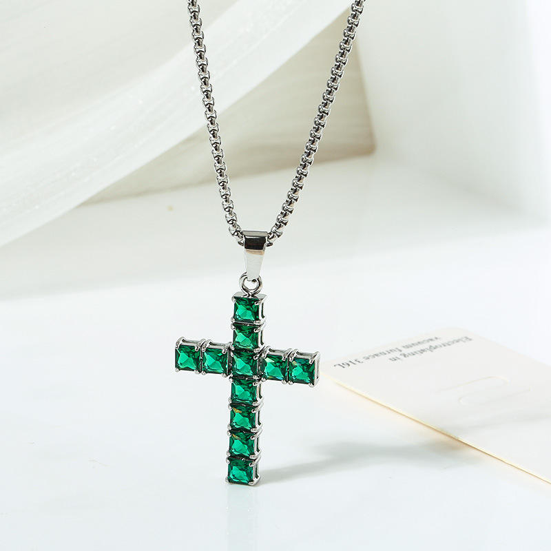 N0172-6 4*4mm quadrato verde scuro CZ