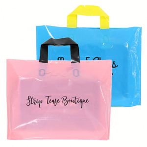 Sacs cadeaux imprimés et épaissis, sacs de shopping en PE avec anse souple en plastique, logo personnalisé OEM - Product Image 3
