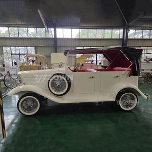 Voiture électrique vintage à basse vitesse quatre places, forme élégante, idéale pour les défilés et les séances photo - Product Image 4