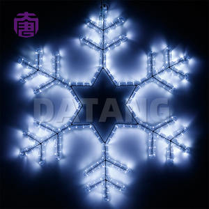 Luces Decorativas para Exteriores, Decoración Navideña y de Pascua para la Calle, Luces LED Impermeables con Motivo de Copo de Nieve - Product Image 5