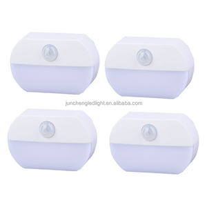 Luces de gabinete Sensor de movimiento inteligente <span class=keywords><strong>LED</strong></span> Luz nocturna Caja de batería Lámpara recargable Dormitorio <span class=keywords><strong>Cocina</strong></span> Pared Inalámbrica - Product Image 4