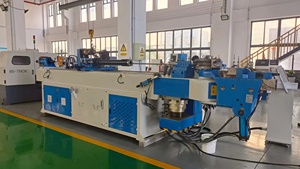 Máquina <span class=keywords><strong>Dobladora</strong></span> Automática CNC <span class=keywords><strong>de</strong></span> 5 Ejes para <span class=keywords><strong>Tubos</strong></span> Huecos <span class=keywords><strong>de</strong></span> <span class=keywords><strong>Hierro</strong></span> y Acero en Venta - Product Image 2