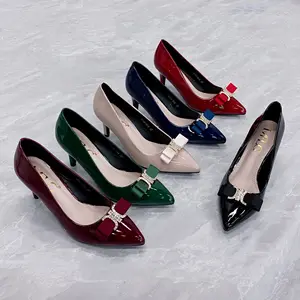 Penjualan Langsung Pabrik Tiongkok Sepatu Hak Rendah Nyaman Sepatu Trendi Lainnya Pompa untuk Wanita dan Wanita