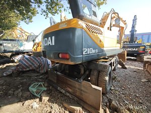 Excavadora de Ruedas Hyundai 210W-9T Usada, 2700 Horas de Uso, Estado Original, Excavadoras de Segunda Mano en Stock - Product Image 5