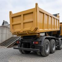 Truk Berat Diesel Baru HOWO NX 8x4 dengan Kemudi Kiri, Kamera Belakang, Kendaraan Tipper Konstruksi untuk Transportasi Material Pekerjaan Tanah