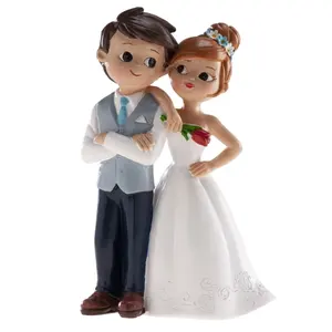 カスタムプラスチックロマンチックな美しい結婚式のカップル人形Pvcアクションフィギュア結婚式の置物カップルケーキトッパー花婿フィギュア