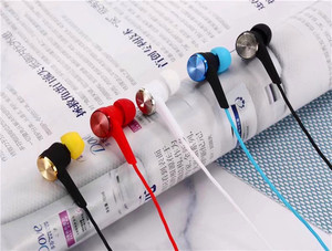 Venta al por mayor barato de la buena calidad <span class=keywords><strong>auriculares</strong></span> de música estéreo auricular <span class=keywords><strong>auriculares</strong></span> con cable en la oreja, CY-024 <span class=keywords><strong>auriculares</strong></span> con micrófono - Product Image 6