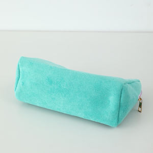 กระเป๋าเครื่องสำอางผ้าเทอร์รี่รูปสามเหลี่ยมแบบสั่งทำพร้อมโลโก้ส่วนตัวสำหรับผู้หญิง กระเป๋าใส่เครื่องสำอางสำหรับเดินทาง - Product Image 5