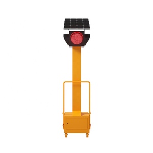 Feux de signalisation portables à 4 côtés de 300 mm avec panneau solaire utilisés sur les chantiers routiers - Product Image 2