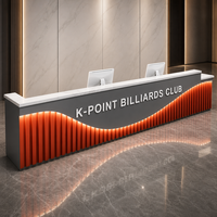 Comptoirs de réception durables en MDF de style industriel pour salles de billard, bars, cafés e-sport, salles d'échecs, clubs de gym, boutiques et espaces de design