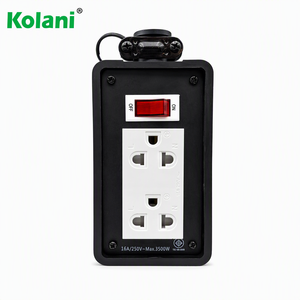Enchufe <span class=keywords><strong>de</strong></span> Superficie Industrial Kolani IP44 Resistente a la Intemperie con Interruptor, Toma <span class=keywords><strong>de</strong></span> Corriente Universal <span class=keywords><strong>de</strong></span> 3 Pines, PVC Ignífugo para Exteriores y Talleres - Product Image 1